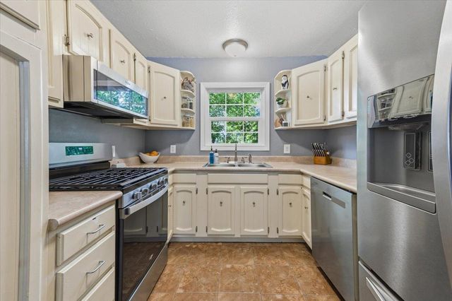 12139 Rough And Ready Hwy, Grass Valley, CA 95945