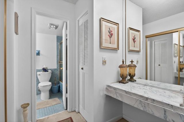 4751 NW 21st Street 417, Lauderhill, FL 33313