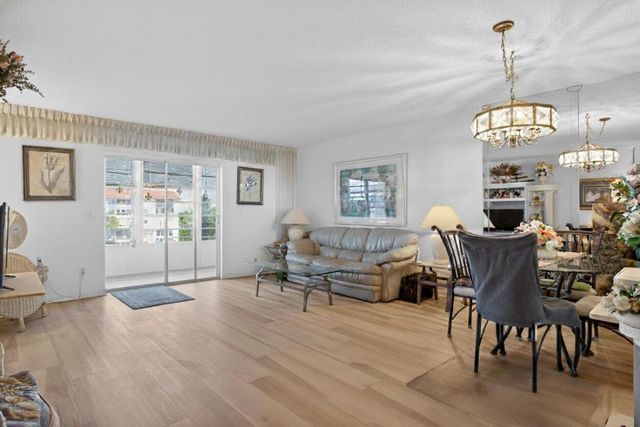 4751 NW 21st Street 417, Lauderhill, FL 33313