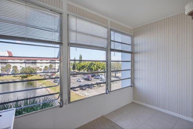 4751 NW 21st Street 417, Lauderhill, FL 33313