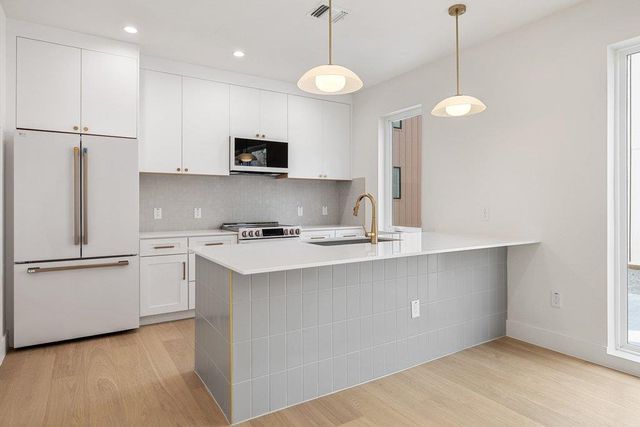 3528 Gonzales ST 1B, Austin, TX 78702