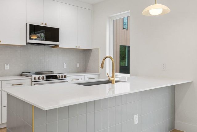 3528 Gonzales ST 1B, Austin, TX 78702