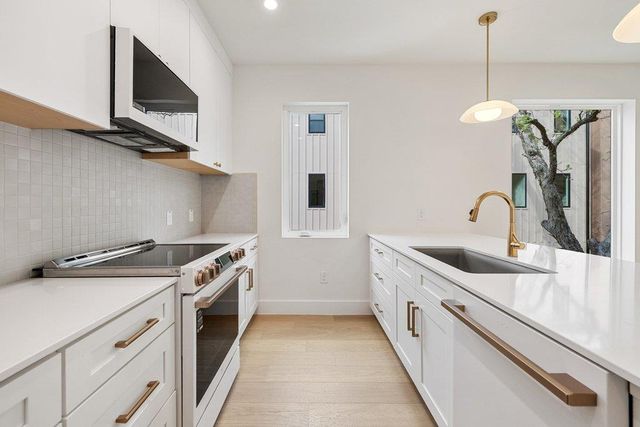 3528 Gonzales ST 1B, Austin, TX 78702