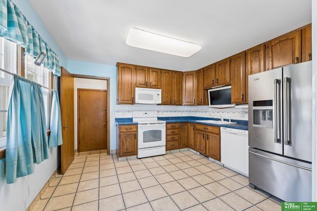 3418 S 88 Street, Omaha, NE 68124