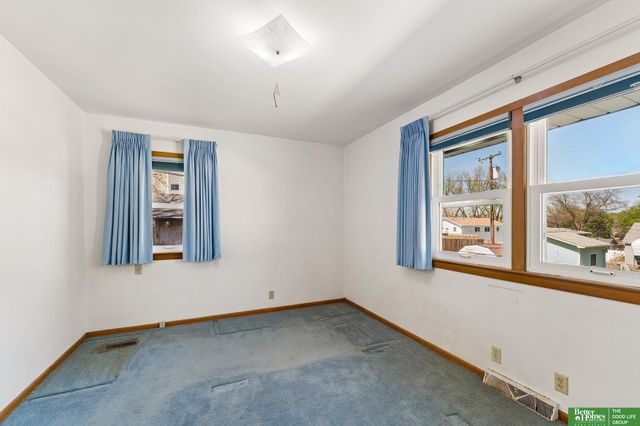 3418 S 88 Street, Omaha, NE 68124