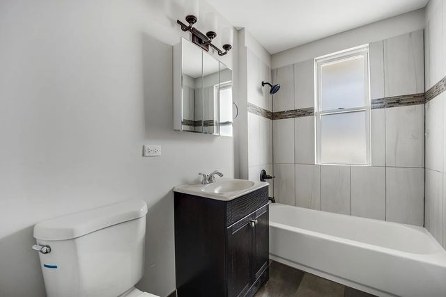3924 W Altgeld Street 2, Chicago, IL 60647
