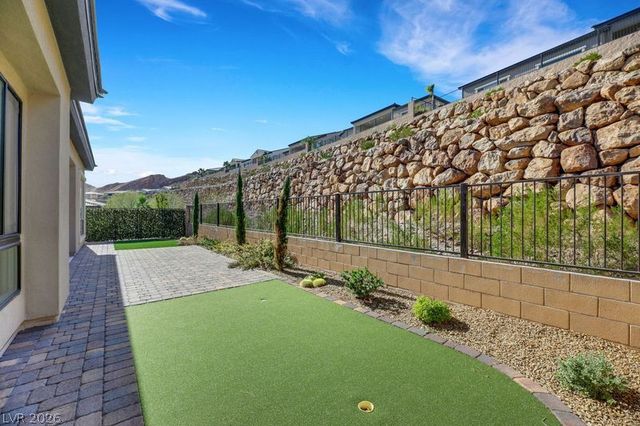 45 Desert Juniper Lane, Henderson, NV 89011