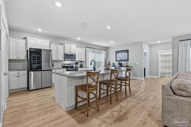 10612 Davenport Loop, Pensacola, FL 32526