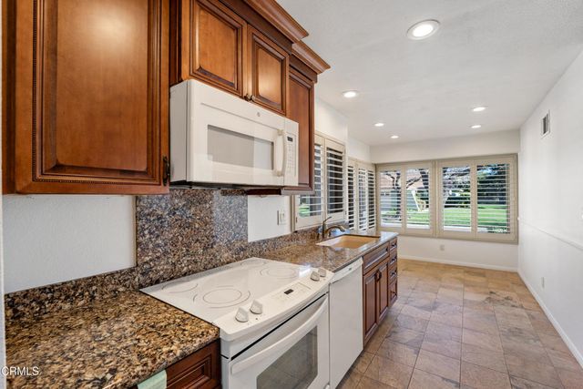 7115 Village 7, Camarillo, CA 93012