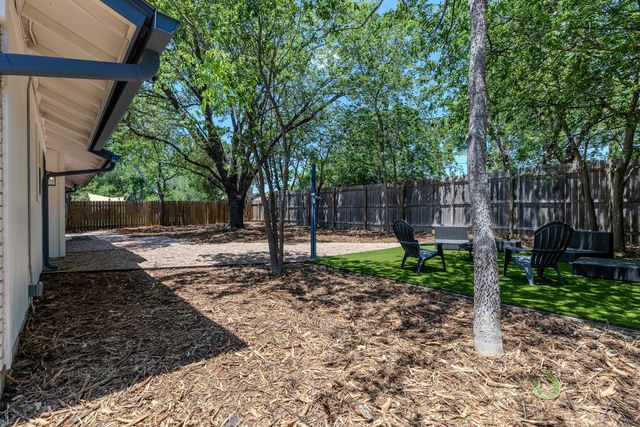 910 Cripple Creek DR, Austin, TX 78758