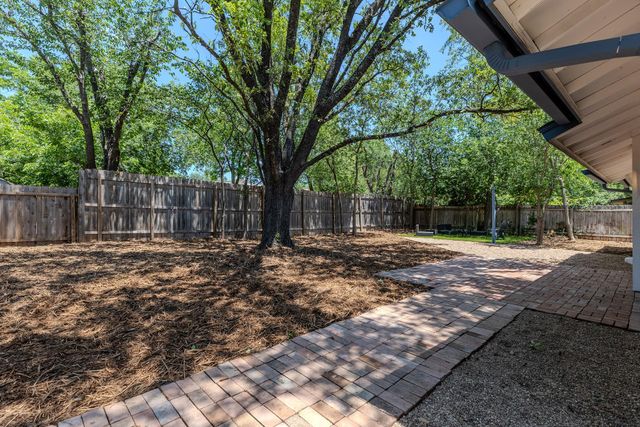 910 Cripple Creek DR, Austin, TX 78758