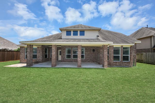 12119 Sandstone Circle, Mont Belvieu, TX 77535