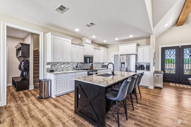 4538 Old Stone Drive, San Angelo, TX 76904