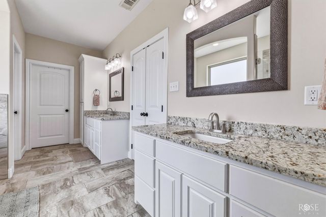 4538 Old Stone Drive, San Angelo, TX 76904