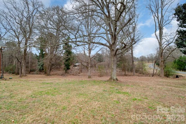 1616 Lithia Springs Road, Shelby, NC 28150