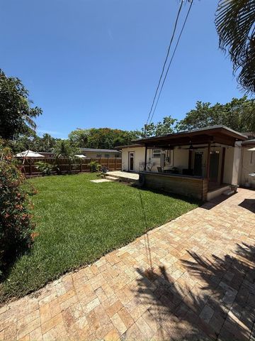 1705 SW 10TH Street, Fort Lauderdale, FL 33312