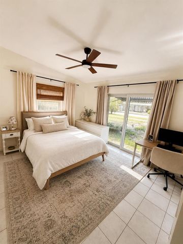 1705 SW 10TH Street, Fort Lauderdale, FL 33312