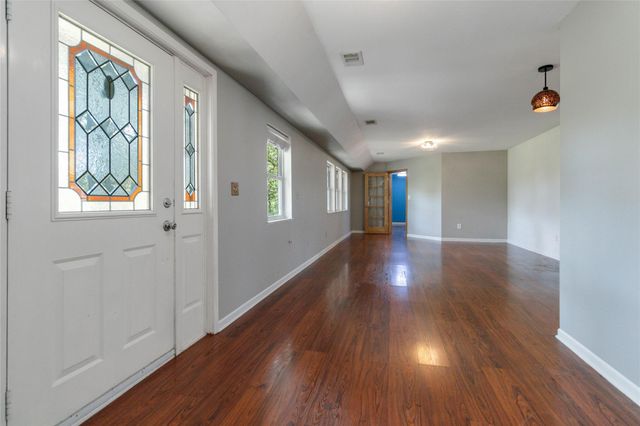 180 Ironstone RD, Smithville, TX 78957