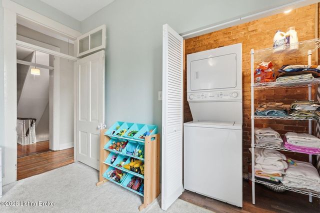 806 E Washington St, Louisville, KY 40206