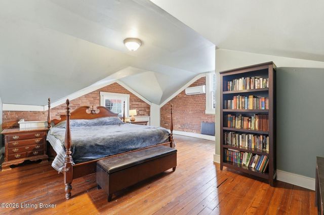 806 E Washington St, Louisville, KY 40206