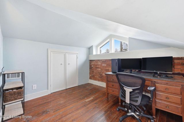 806 E Washington St, Louisville, KY 40206