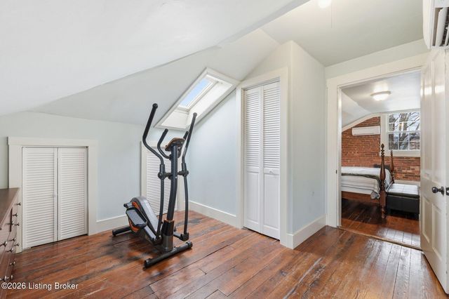 806 E Washington St, Louisville, KY 40206