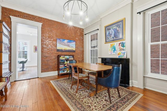 806 E Washington St, Louisville, KY 40206