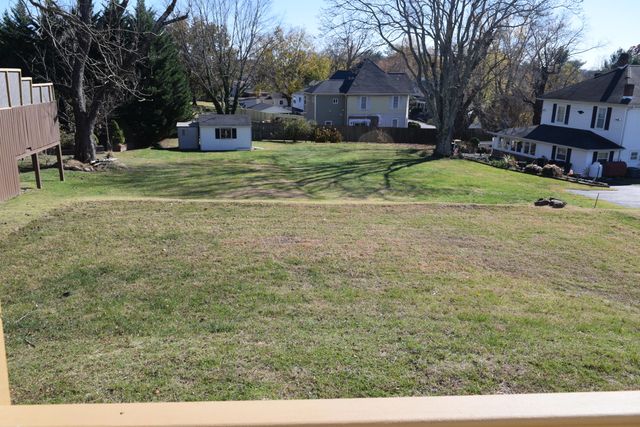 157 Diamond AVE, Rocky Mount, VA 24151