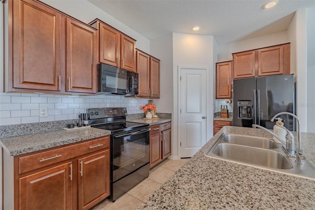 14146 COVERT GREEN, Riverview, FL 33579