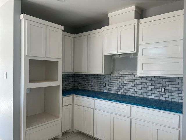 6865 La Salle Dr, Corpus Christi, TX 78414