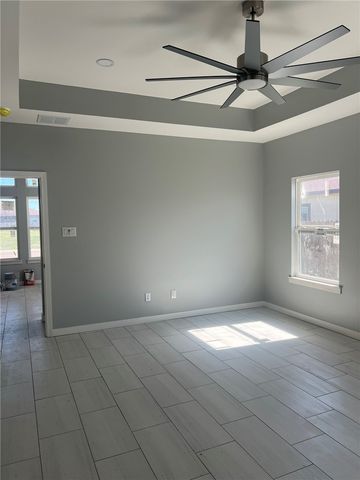 6865 La Salle Dr, Corpus Christi, TX 78414