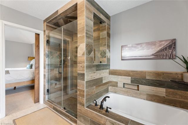 9533 White Tail Trail, Kernersville, NC 27284