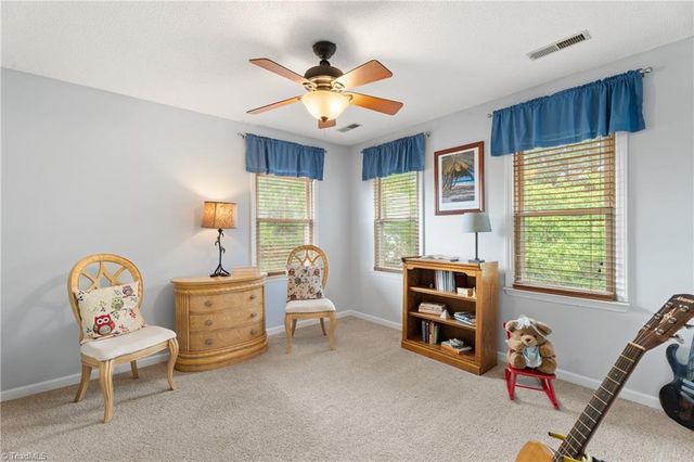 9533 White Tail Trail, Kernersville, NC 27284