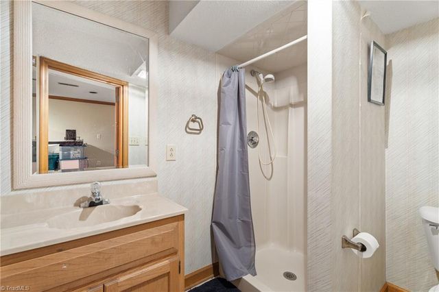 9533 White Tail Trail, Kernersville, NC 27284