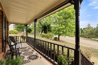 9533 White Tail Trail, Kernersville, NC 27284