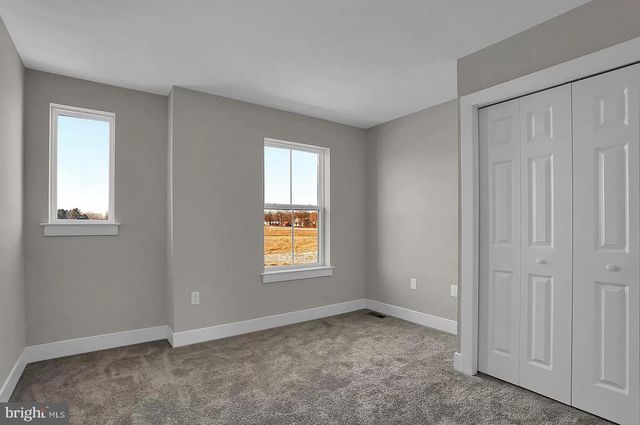 121 DESPINA DR, Mechanicsburg, PA 17055