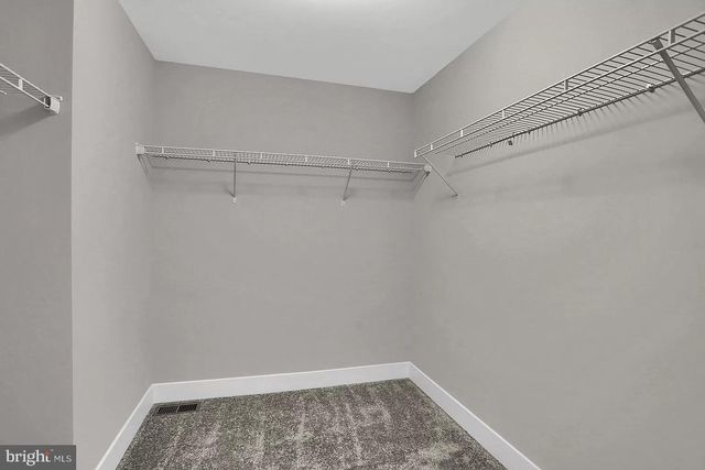 121 DESPINA DR, Mechanicsburg, PA 17055