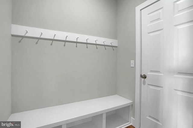 121 DESPINA DR, Mechanicsburg, PA 17055