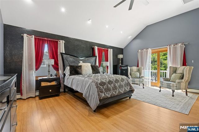 15 Kuiken Court, Wayne, NJ 07470