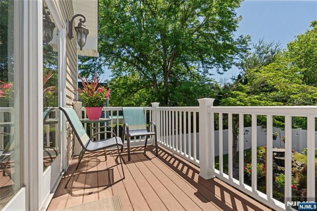 15 Kuiken Court, Wayne, NJ 07470