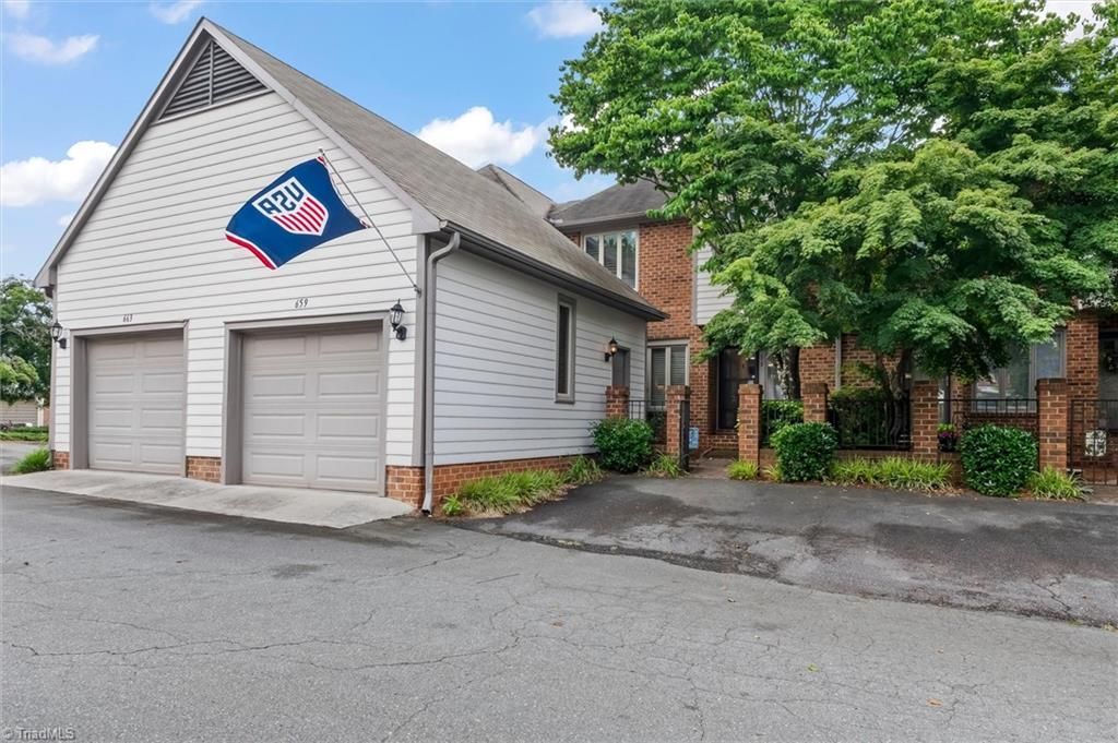 659 Croston Drive, Winston-salem, NC 27104