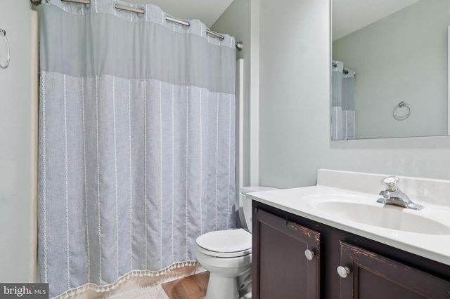109 BANYAN CIRCLE DR, Lancaster, PA 17603