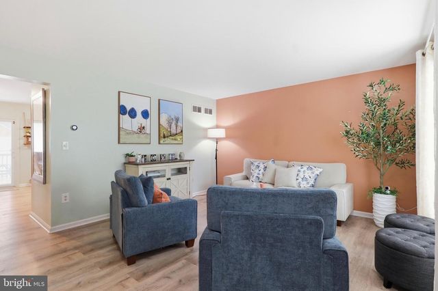 109 BANYAN CIRCLE DR, Lancaster, PA 17603