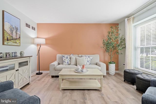 109 BANYAN CIRCLE DR, Lancaster, PA 17603