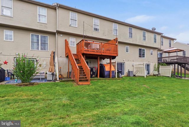 109 BANYAN CIRCLE DR, Lancaster, PA 17603