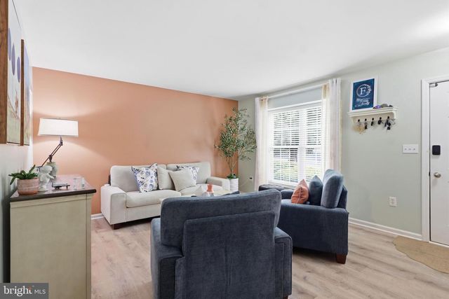 109 BANYAN CIRCLE DR, Lancaster, PA 17603