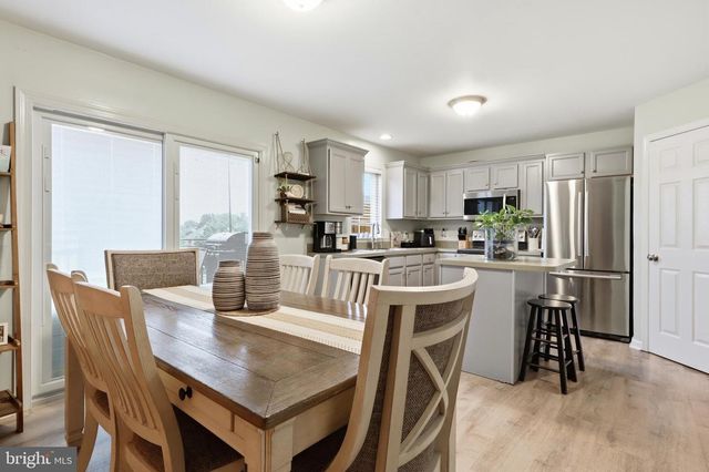 109 BANYAN CIRCLE DR, Lancaster, PA 17603