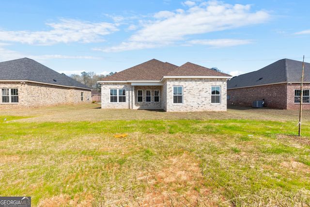 605 Bristleleaf Path, Kathleen, GA 31047