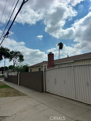 1301 S Castlegate, Compton, CA 90221