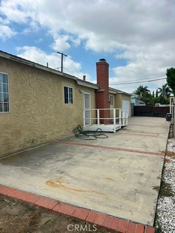 1301 S Castlegate, Compton, CA 90221